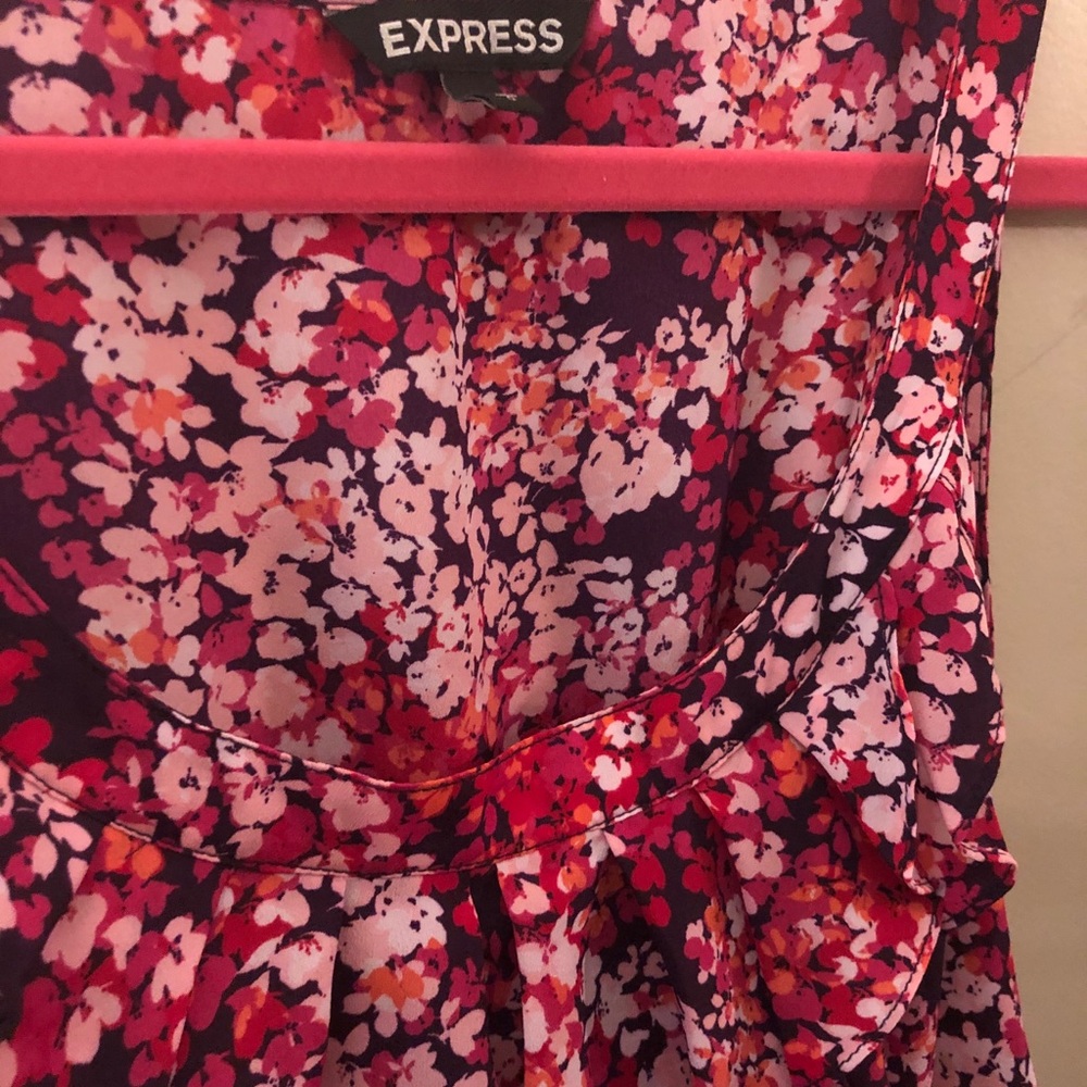 Beautiful dress!